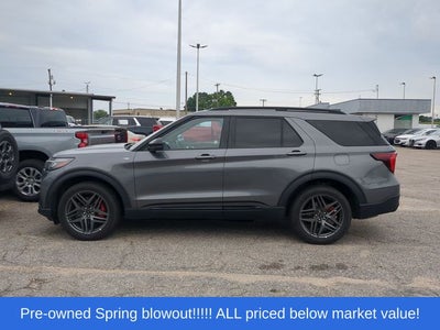 2025 Ford Explorer ST-Line