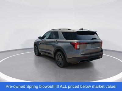 2025 Ford Explorer ST-Line