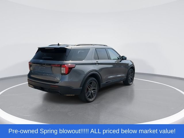 2025 Ford Explorer ST-Line