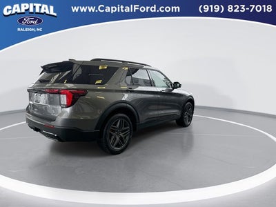 2025 Ford Explorer ST-Line