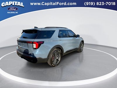 2025 Ford Explorer ST-Line