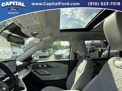 2025 Ford Explorer Platinum