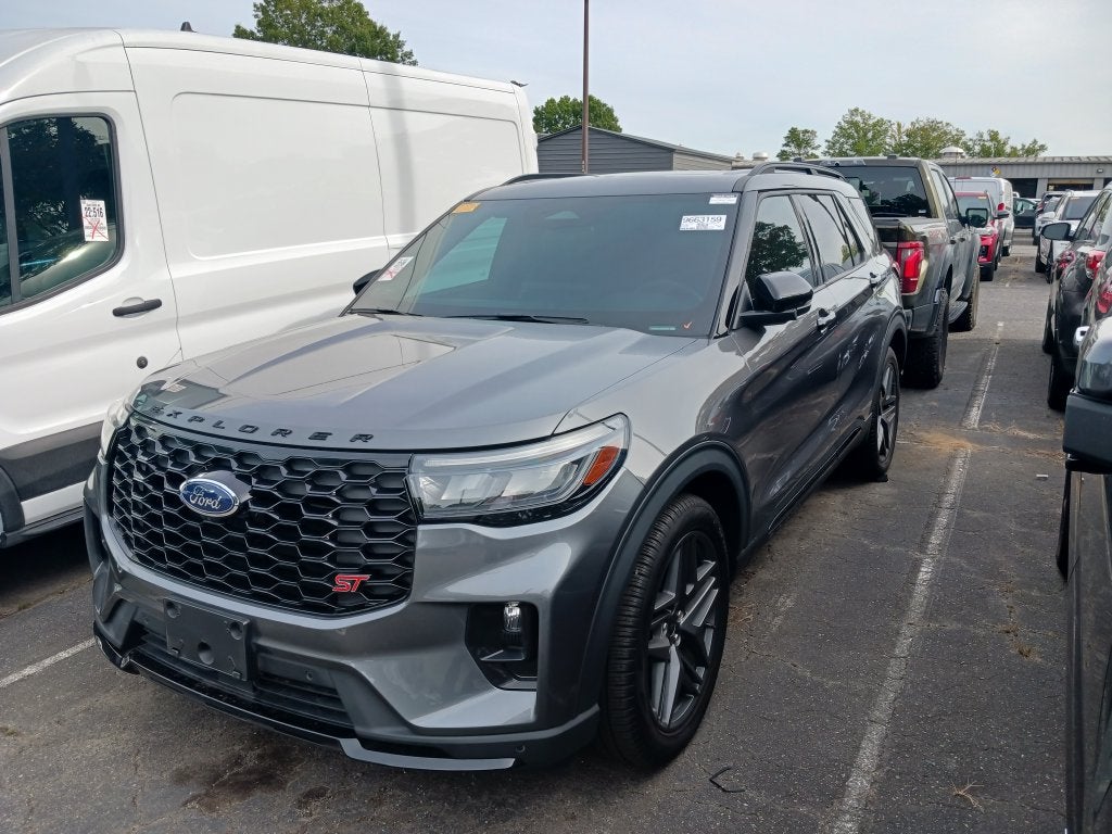 2025 Ford Explorer ST