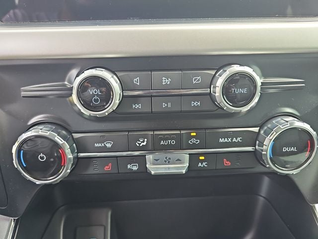 2023 Ford F-150 Lightning XLT