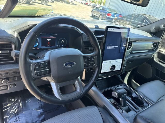 2022 Ford F-150 Lightning Lariat