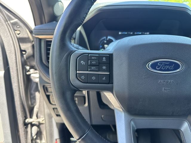 2022 Ford F-150 Lightning Lariat