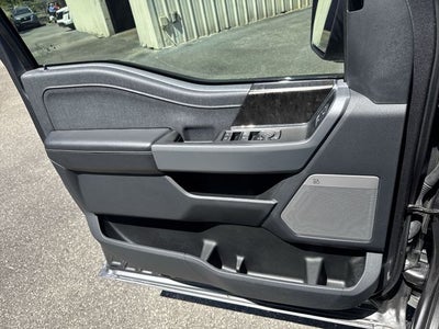 2022 Ford F-150 Lightning Lariat