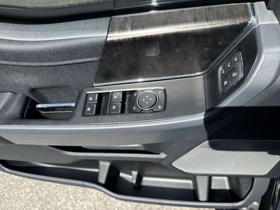 2022 Ford F-150 Lightning Lariat