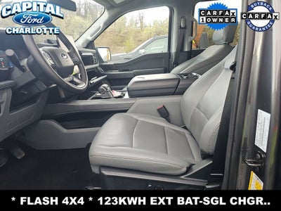 2025 Ford F-150 Lightning Flash