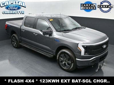 2025 Ford F-150 Lightning Flash