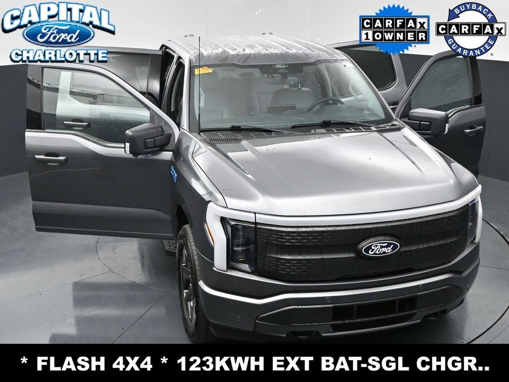 2025 Ford F-150 Lightning Flash