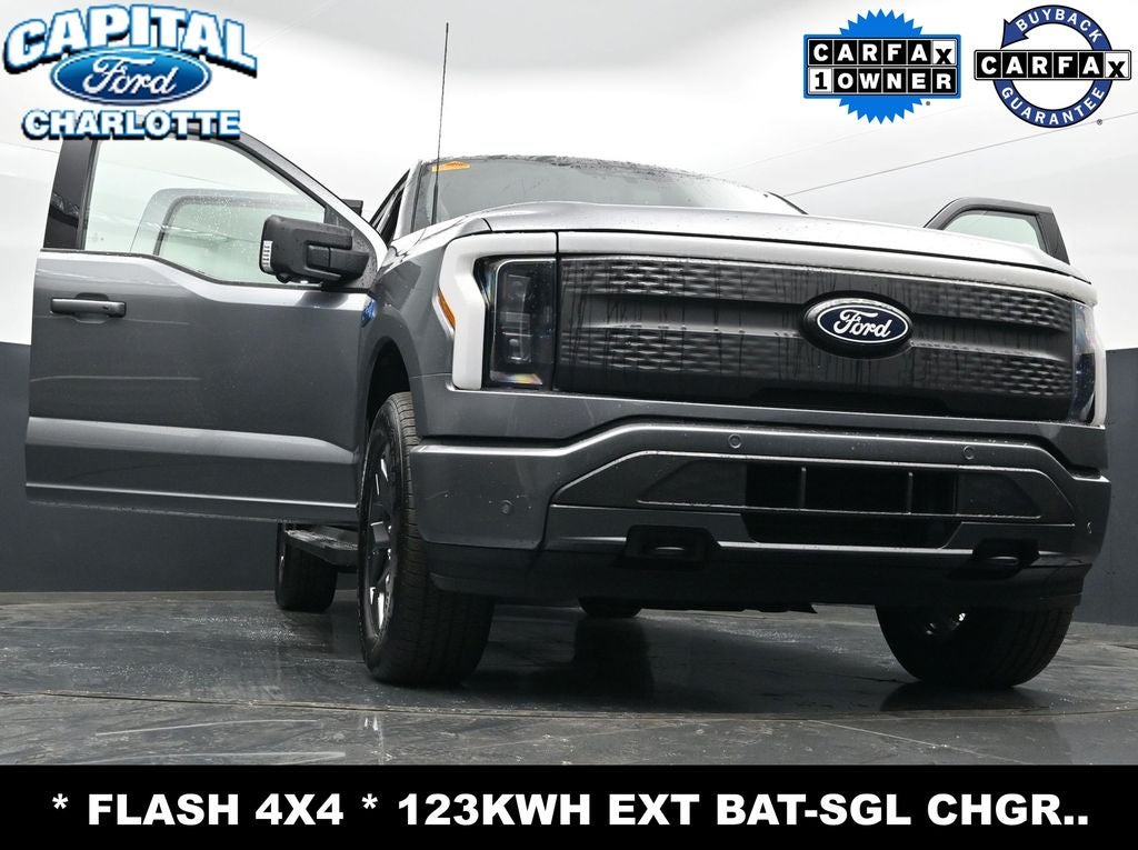 2025 Ford F-150 Lightning Flash