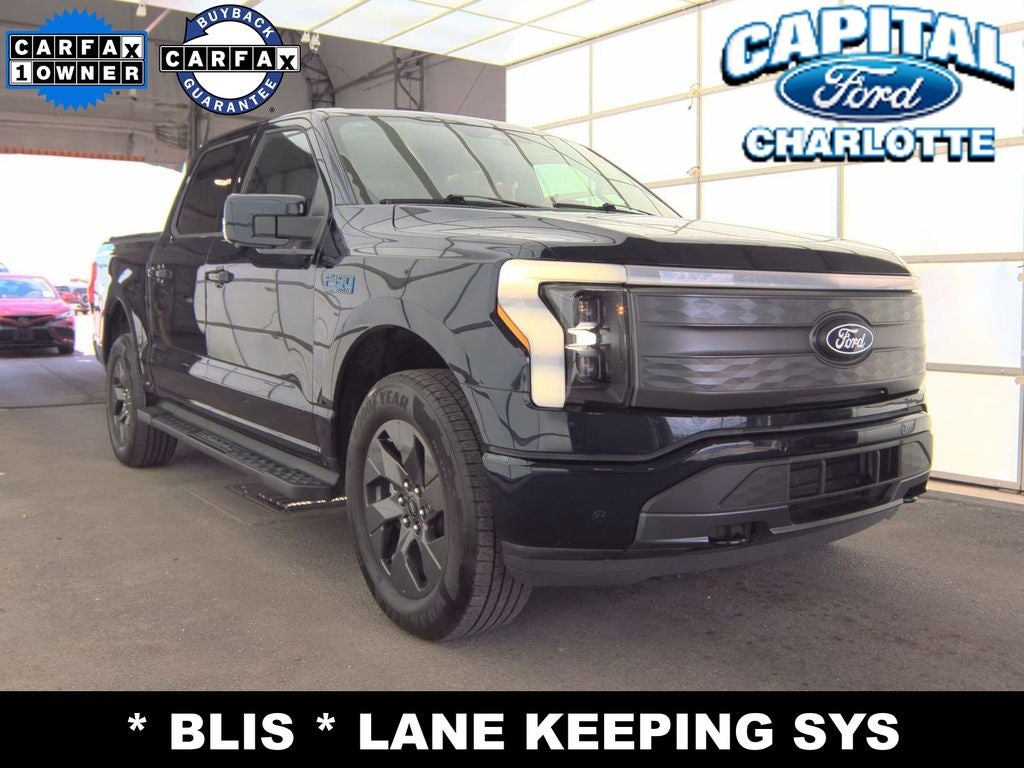 2025 Ford F-150 Lightning Lariat