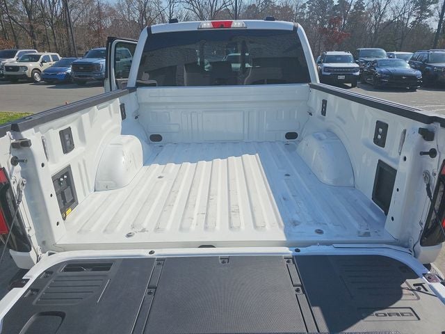 2025 Ford F-150 Lightning Platinum