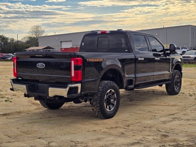 2023 Ford F-350SD Lariat