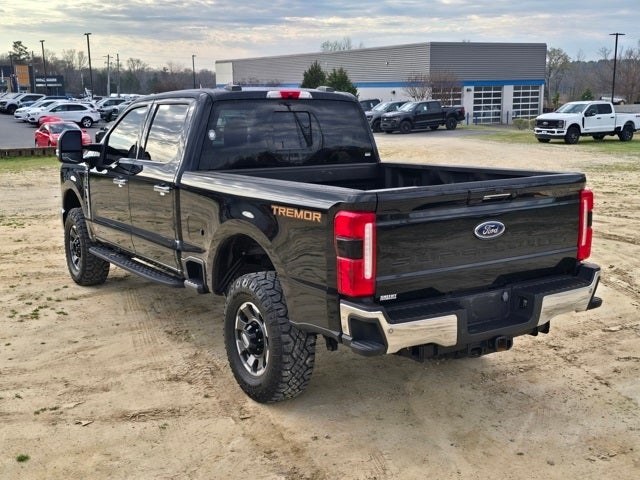 2023 Ford F-350SD Lariat