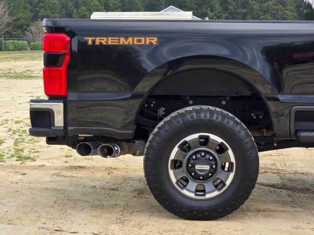 2023 Ford F-350SD Lariat