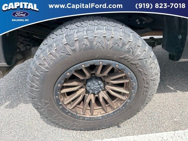 2022 Ford F-350SD Lariat