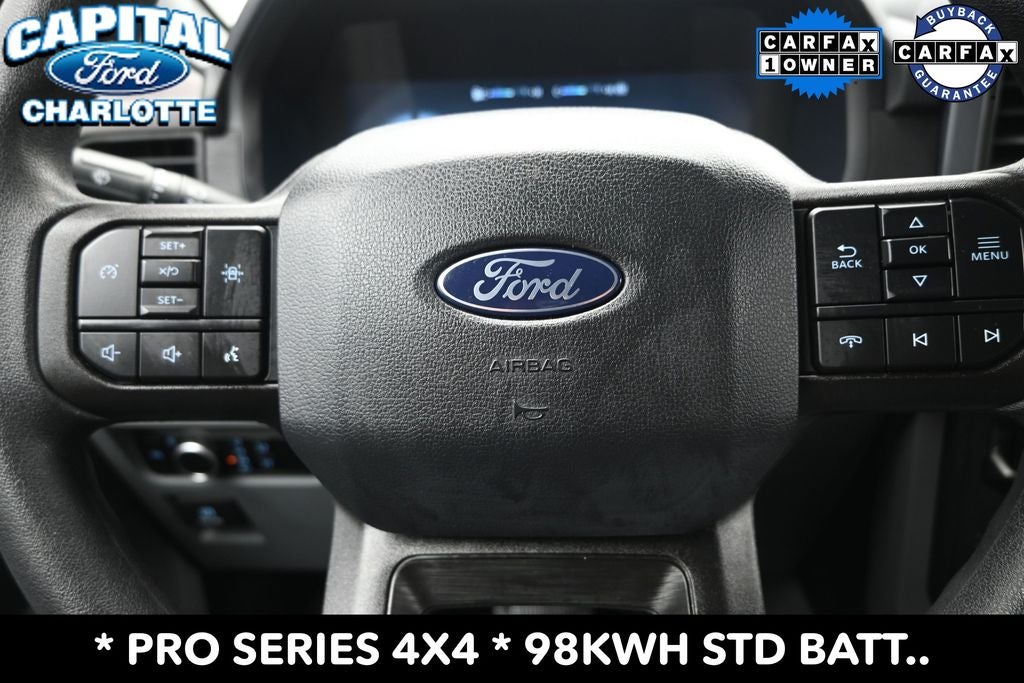 2025 Ford F-150 Lightning Pro