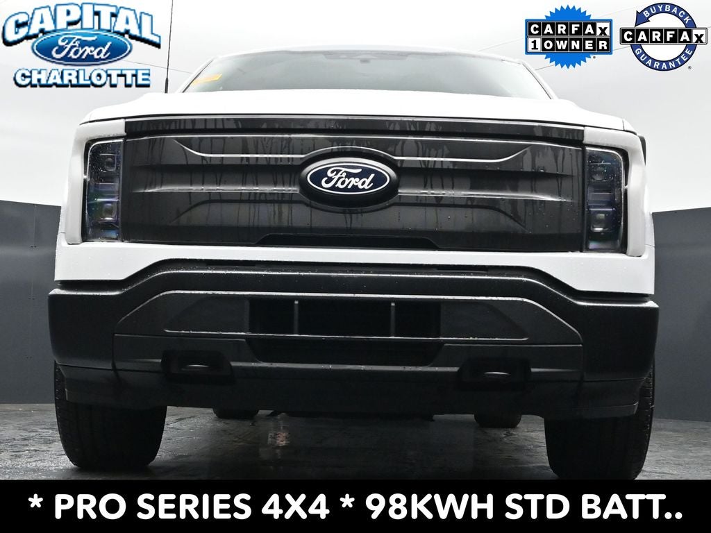 2025 Ford F-150 Lightning Pro
