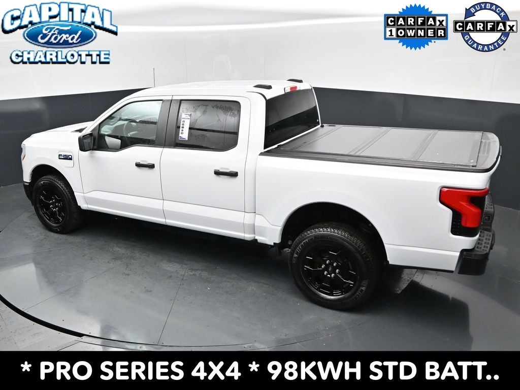 2025 Ford F-150 Lightning Pro