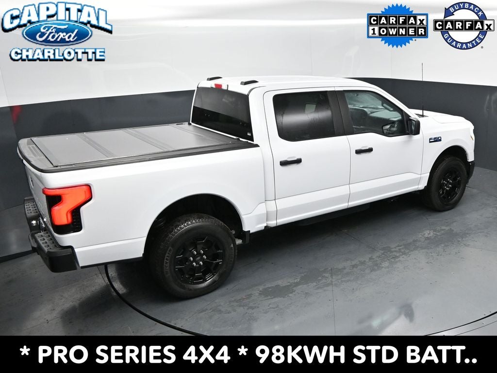 2025 Ford F-150 Lightning Pro