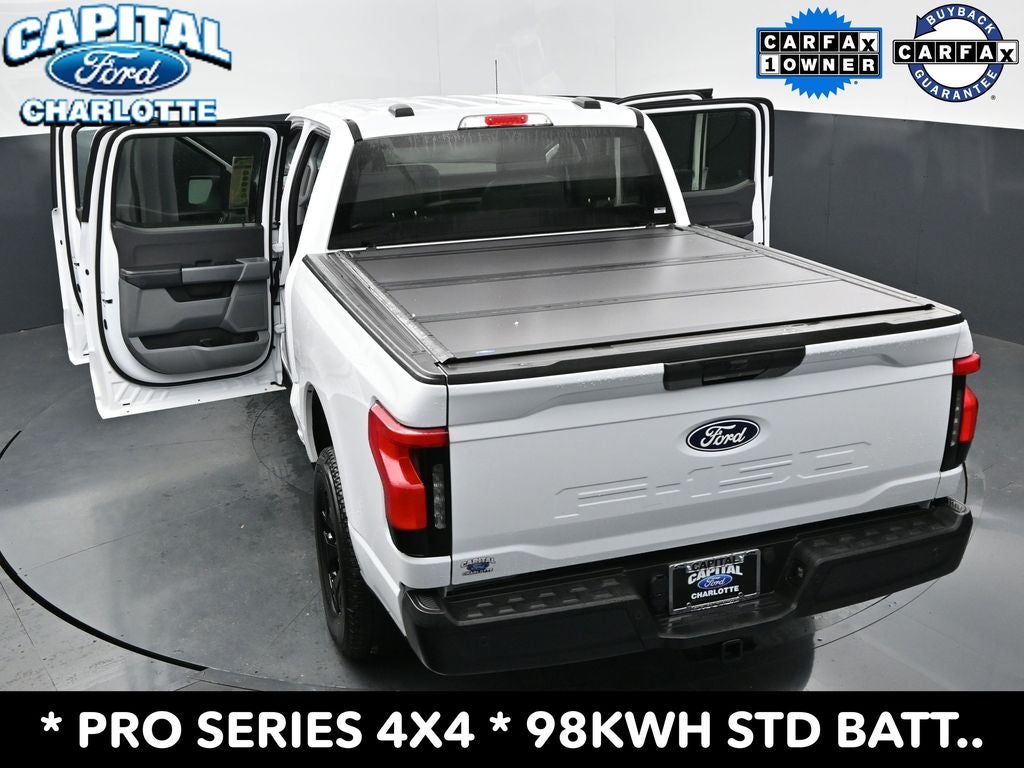 2025 Ford F-150 Lightning Pro