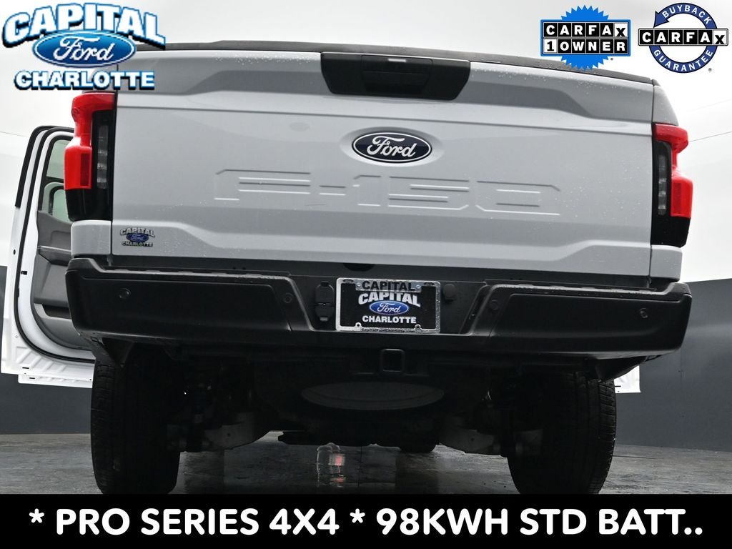 2025 Ford F-150 Lightning Pro
