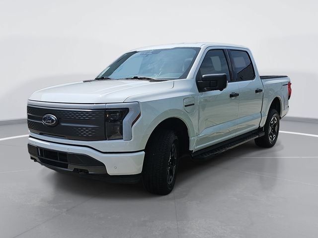 2023 Ford F-150 Lightning XLT