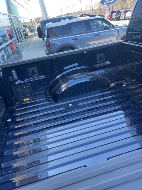 2023 Ford F-150 Lightning Lariat