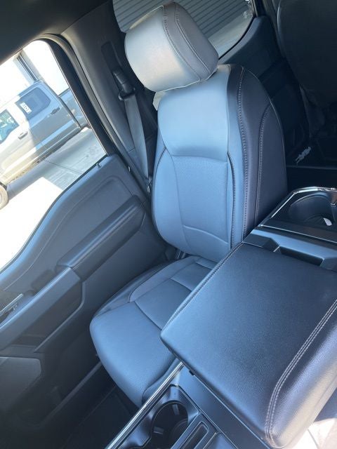 2023 Ford F-150 Lightning Lariat