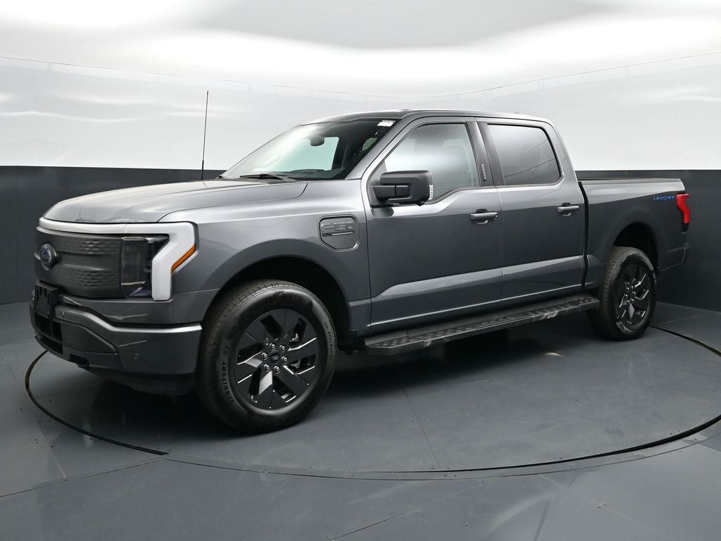 2023 Ford F-150 Lightning XLT