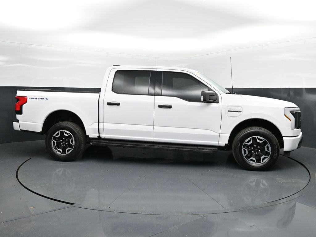 2023 Ford F-150 Lightning XLT
