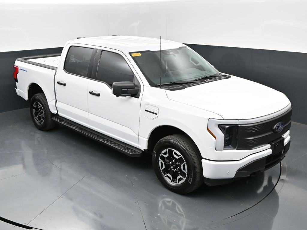 2023 Ford F-150 Lightning XLT