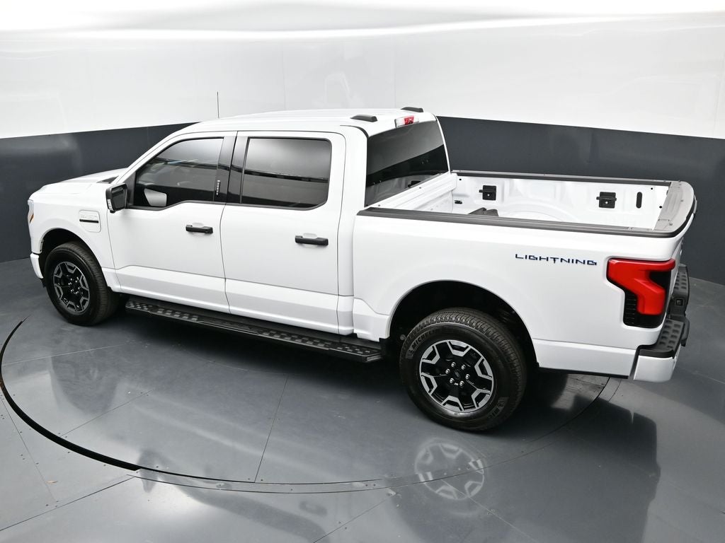2023 Ford F-150 Lightning XLT