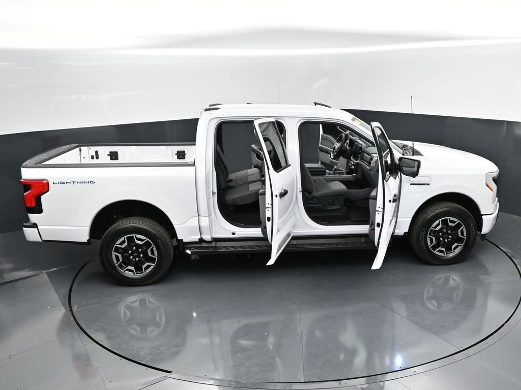 2023 Ford F-150 Lightning XLT