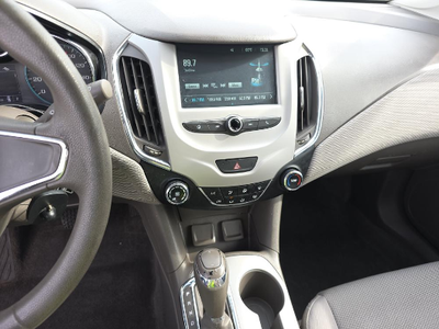 2018 Chevrolet Cruze LS