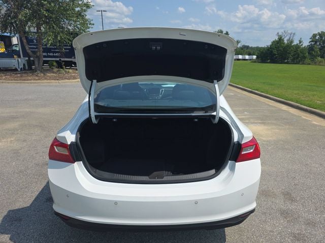 2024 Chevrolet Malibu LS 1FL