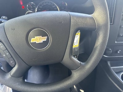2025 Chevrolet Express 3500 LT Passenger