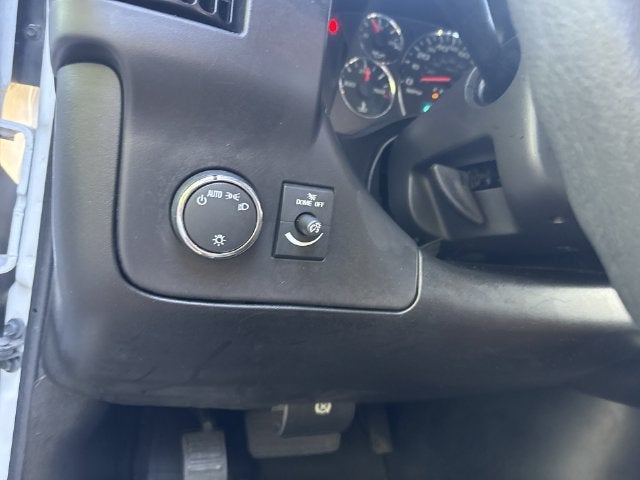 2025 Chevrolet Express 3500 LT Passenger