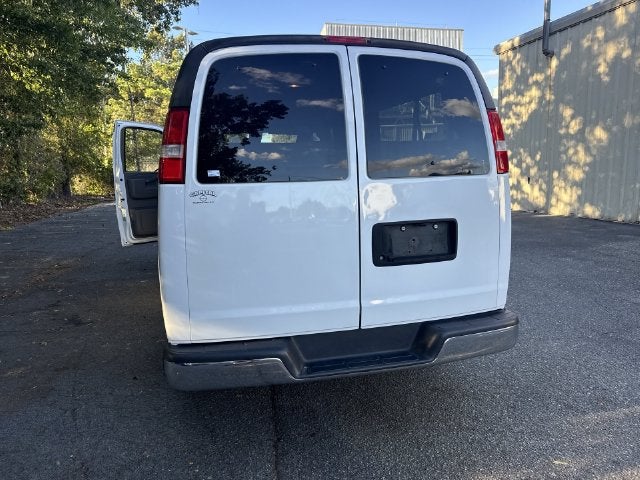 2025 Chevrolet Express 3500 LT Passenger