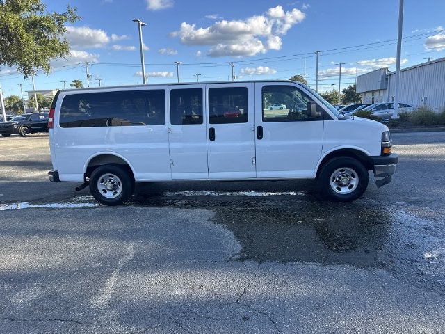 2025 Chevrolet Express 3500 LT Passenger
