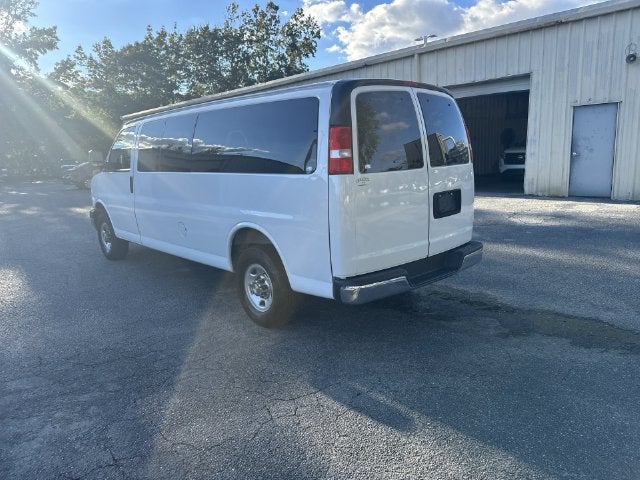 2025 Chevrolet Express 3500 LT Passenger