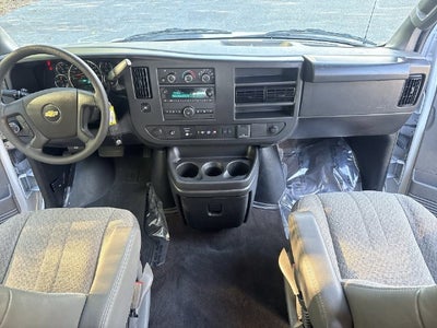 2025 Chevrolet Express 3500 LT Passenger