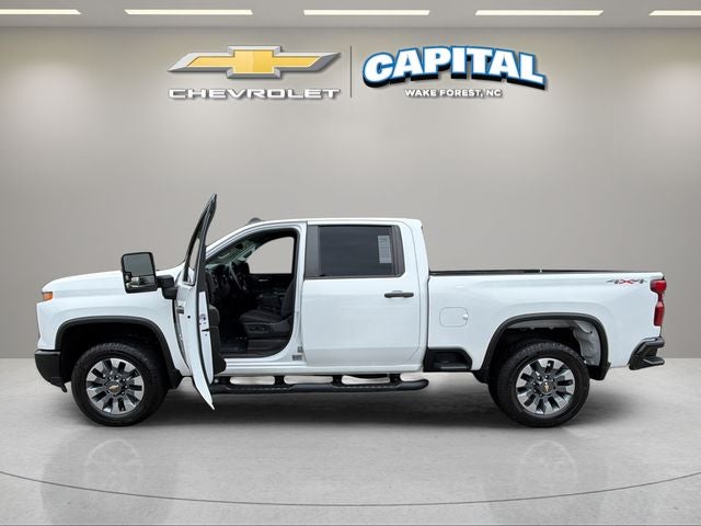 2024 Chevrolet Silverado 2500HD Custom
