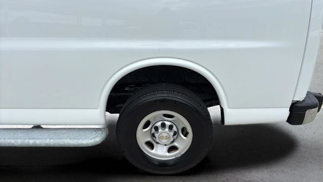 2024 Chevrolet Express 2500 Work Van Cargo