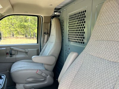 2025 Chevrolet Express 2500 Work Van Cargo