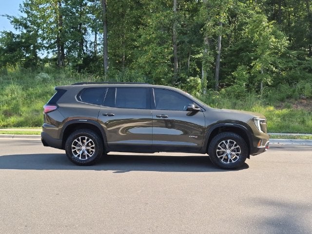 2024 GMC Acadia AT4