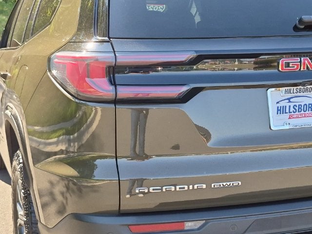 2024 GMC Acadia AT4
