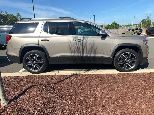 2022 GMC Acadia SLT